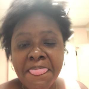 Meet your Posher, Roseline